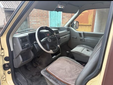 2001 Volkswagen Transporter, коричневый, 700000 рублей, вид 3