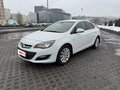 2014 Opel Astra J Рестайлинг, белый, 750000 рублей
