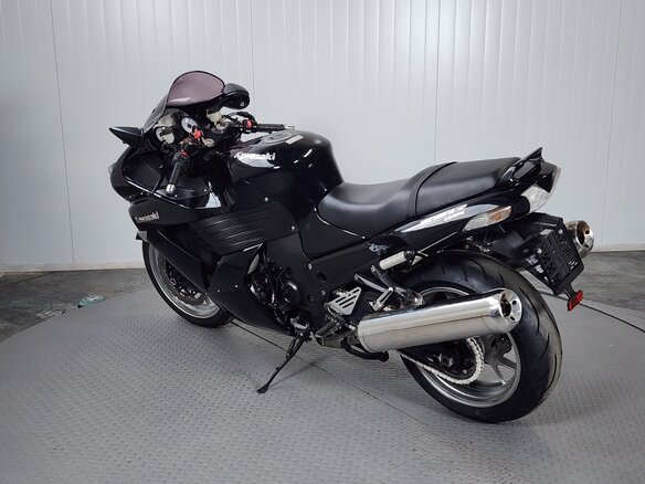 2007 Kawasaki ZZR 1400, чёрный, 599000 рублей - вид 5