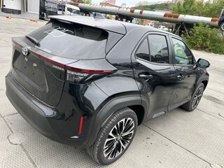 2024 Toyota Yaris Cross I, чёрный, 2889000 рублей, вид 3