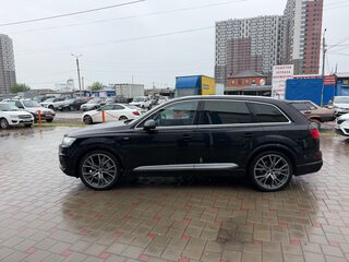 2019 Audi Q7 II (4M), чёрный, 4250000 рублей, вид 3