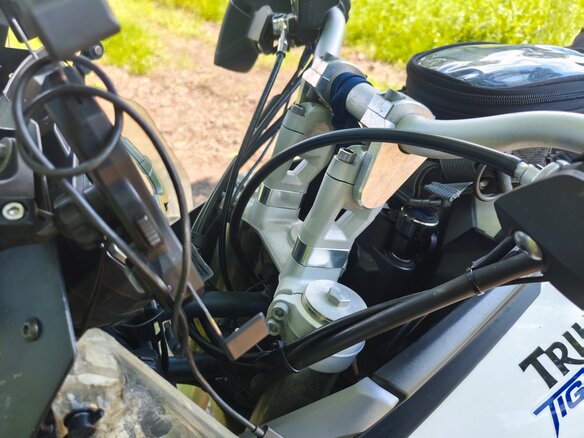 2012 Triumph Tiger 800, белый, 670000 рублей - вид 13