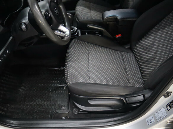 2018 Kia Rio X-Line IV, серебристый, 1180170 рублей - вид 7