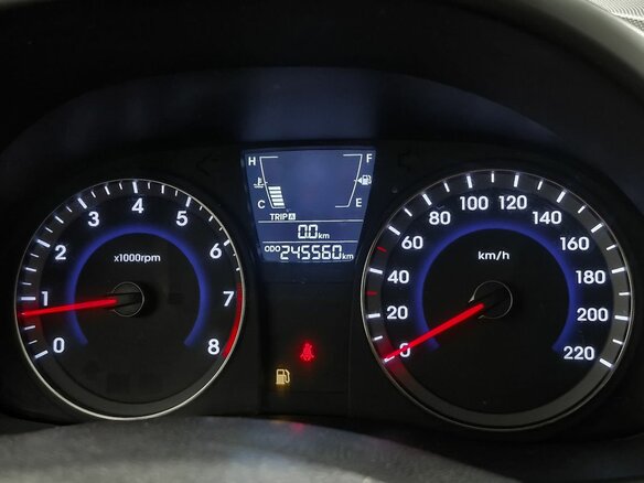 2012 Hyundai Solaris I, фиолетовый, 479000 рублей - вид 12