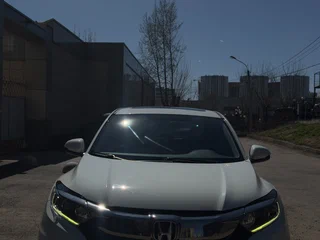 2022 Honda Vezel I Рестайлинг, белый, 1420000 рублей, вид 3