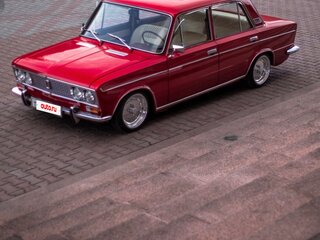 1973 Lada (ВАЗ) 2103, красный, 2500000 рублей, вид 3