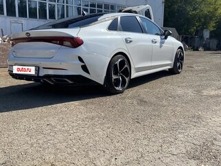 2021 Kia K5 III, белый, 1700000 рублей, вид 3