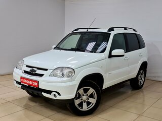2011 Chevrolet Niva I Рестайлинг, белый, 450000 рублей, вид 1