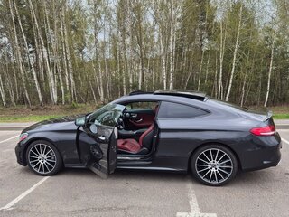 2020 Mercedes-Benz C-Класс 300 IV (W205) Рестайлинг, чёрный, 2500000 рублей, вид 3