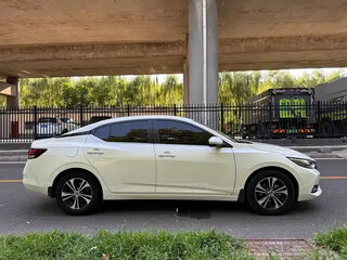 2022 Nissan Sylphy IV (B18), белый, 1430000 рублей, вид 5
