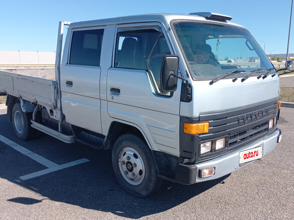 1991 Toyota Dyna, серый, 1100000 рублей - вид 12
