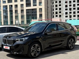 2023 BMW X1 20i xDrive III (U11/U12), чёрный, 5800000 рублей, вид 1