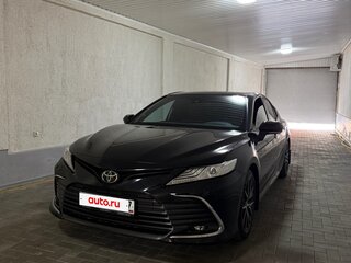 2021 Toyota Camry VIII (XV70) Рестайлинг, чёрный, 3650000 рублей, вид 1
