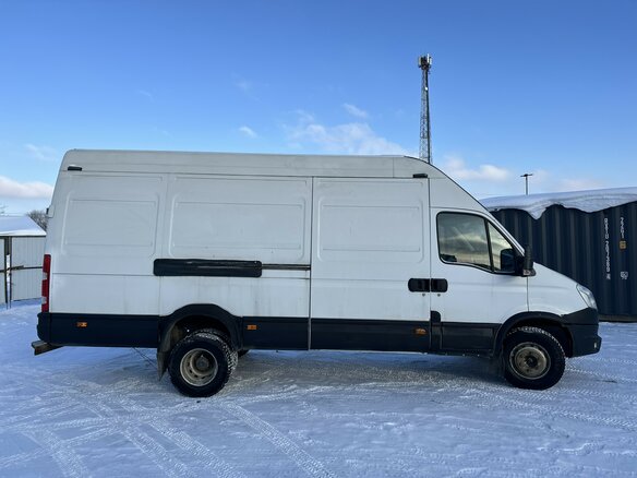 2012 Iveco Daily, белый, 2100000 рублей - вид 1