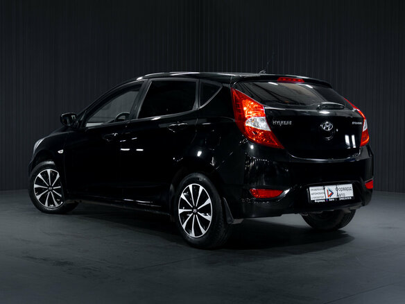 2012 Hyundai Solaris I, чёрный, 790000 рублей - вид 4