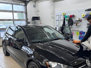 2020 Volkswagen Golf VII Рестайлинг, чёрный, 1730000 рублей, вид 5