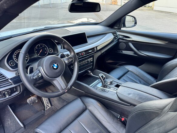 2018 BMW X6 40d II (F16), белый, 3500000 рублей - вид 16