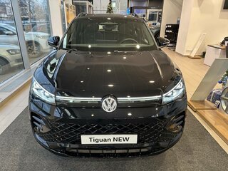 2024 Volkswagen Tiguan L Pro III (China Market), чёрный, 5000000 рублей, вид 2