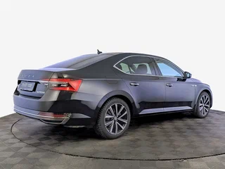 2025 Skoda Superb III Рестайлинг, чёрный, 3550000 рублей, вид 5