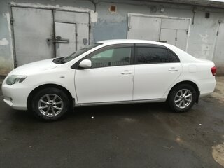 2012 Toyota Corolla Axio X (E140, E150) Рестайлинг, белый, 900000 рублей, вид 3