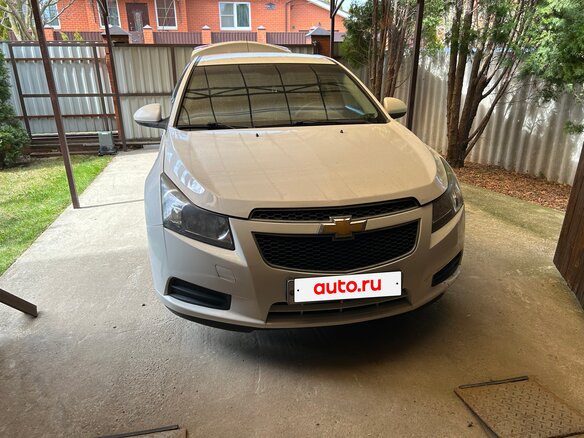 2010 Chevrolet Cruze I, белый, 500000 рублей