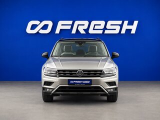 2019 Volkswagen Tiguan II, серебристый, 2255444 рублей, вид 3