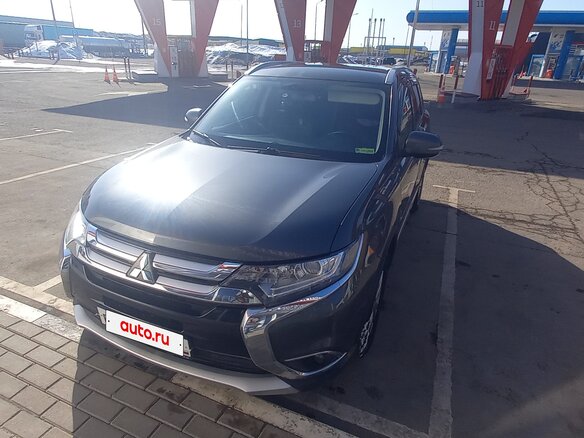 2018 Mitsubishi Outlander III Рестайлинг 2, серый, 1885000 рублей