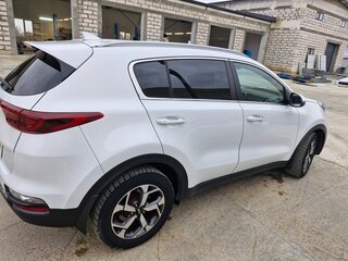 2020 Kia Sportage IV Рестайлинг, белый, 1950000 рублей, вид 2