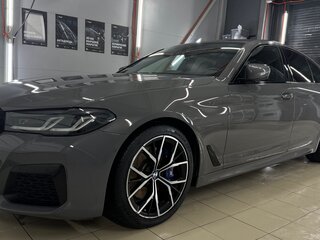 2020 BMW 5 серии 530i xDrive VII (G30/G31/G38) Рестайлинг, серый, 4600000 рублей, вид 3