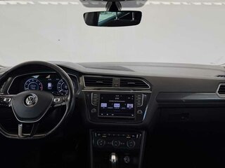 2017 Volkswagen Tiguan II, белый, 1750000 рублей, вид 5