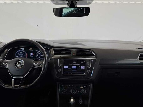 2017 Volkswagen Tiguan II, белый, 1560000 рублей, вид 5