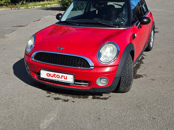 2007 Mini Hatch Cooper II (R56), красный, 500000 рублей - вид 2