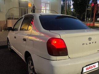 2000 Toyota Platz, белый, 430000 рублей, вид 3