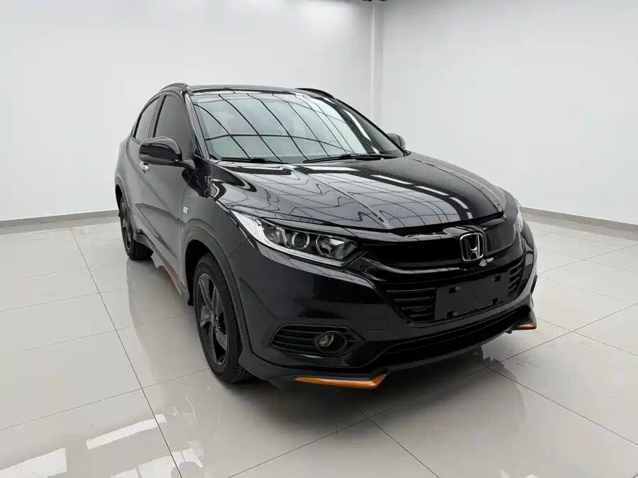 Открыть фотографии: Honda Vezel I Рестайлинг