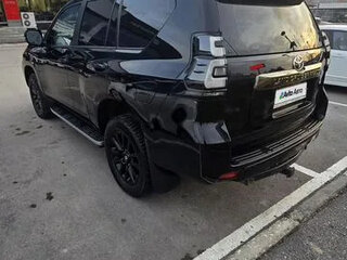 2021 Toyota Land Cruiser Prado 150 Series Рестайлинг 3, чёрный, 6800000 рублей, вид 4