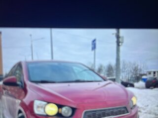2015 Chevrolet Aveo II, красный, 630000 рублей, вид 3