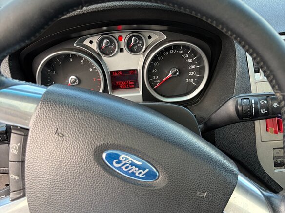 2009 Ford Kuga I, белый, 730000 рублей - вид 9