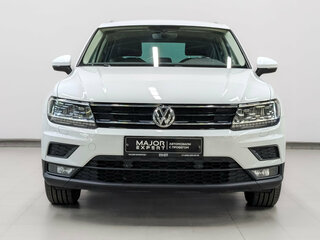 2018 Volkswagen Tiguan II, белый, 2470000 рублей, вид 2