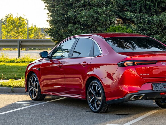 2023 Kaiyi E5, красный, 1515000 рублей - вид 8