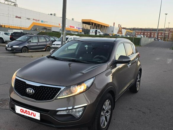 2015 Kia Sportage III Рестайлинг, коричневый, 1450000 рублей