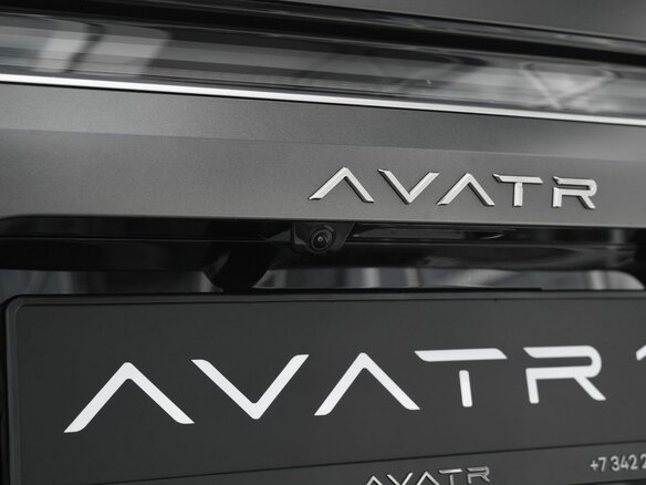 2026 Avatr 11 116 kWh I, серый, 8490000 рублей - вид 8