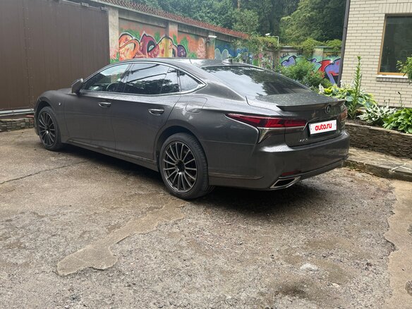 2018 Lexus LS 500 V, серый, 4900000 рублей - вид 40