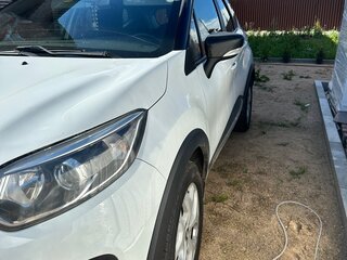 2017 Renault Kaptur I, белый, 920000 рублей, вид 2