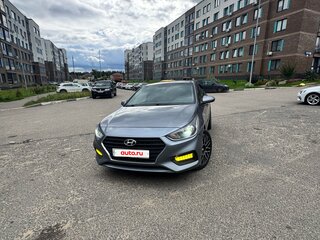 2017 Hyundai Solaris II, серый, 1050000 рублей, вид 2