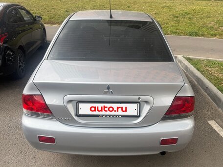 2006 Mitsubishi Lancer IX Рестайлинг, серебристый, 450000 рублей, вид 3