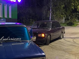 2005 Lada (ВАЗ) 2107, фиолетовый, 200000 рублей, вид 4