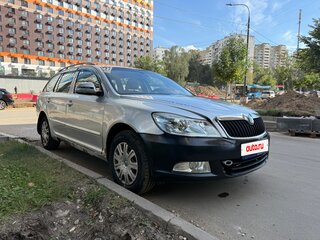2011 Skoda Octavia II (A5) Рестайлинг, серебристый, 520000 рублей, вид 2