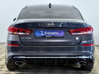 2019 Kia Optima IV Рестайлинг, серый, 1985000 рублей, вид 4