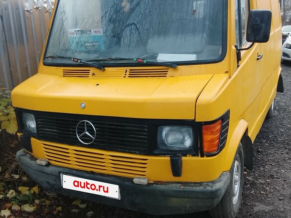 1983 Mercedes-Benz T1, жёлтый, 333333 рублей