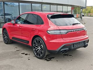2025 Porsche Macan I Рестайлинг 2, красный, 11850000 рублей, вид 3